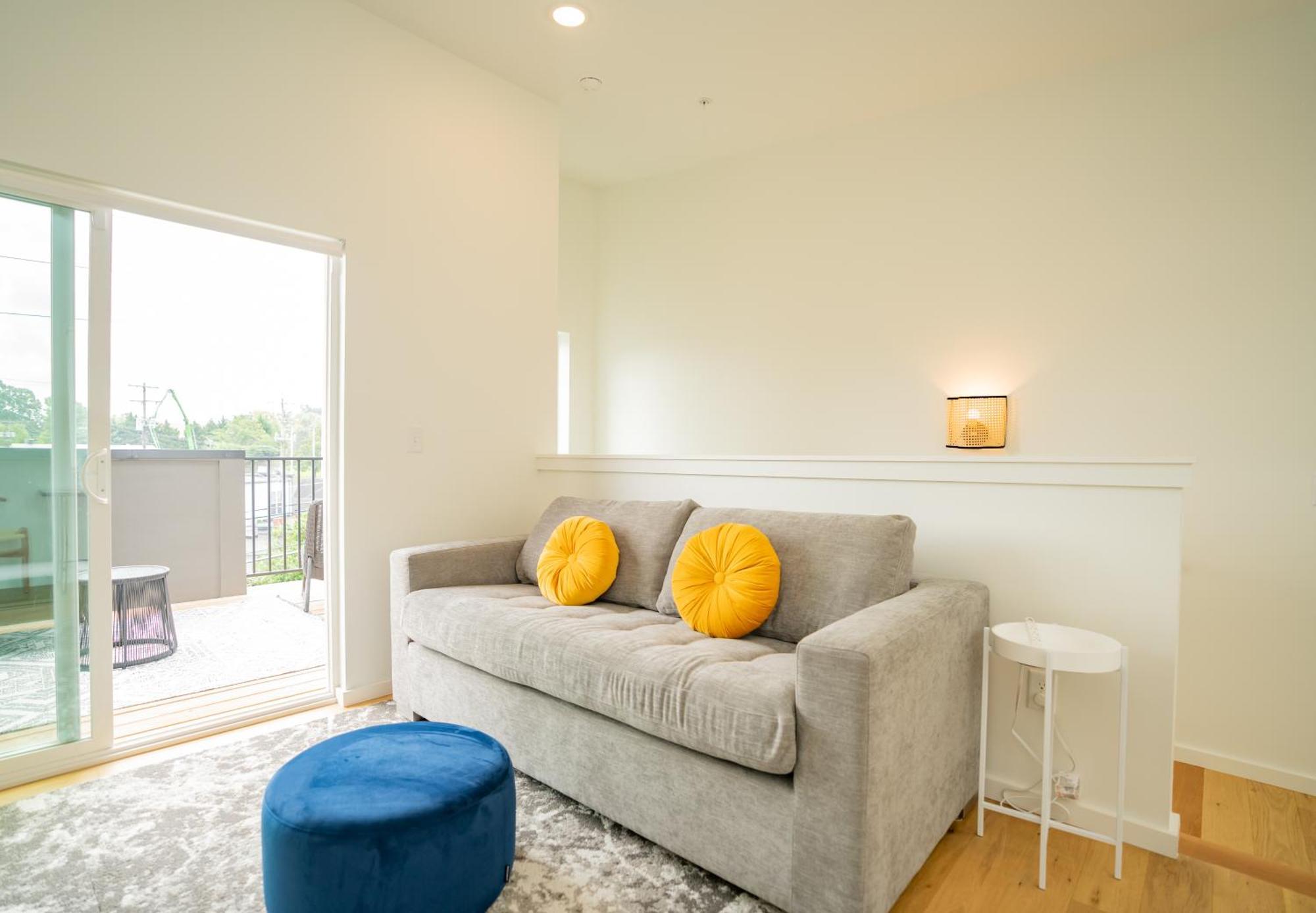 Your St Elmo Getaway For Rock & Ruby Falls, 2bd Townhome, 6 Min To Downtown Appartement