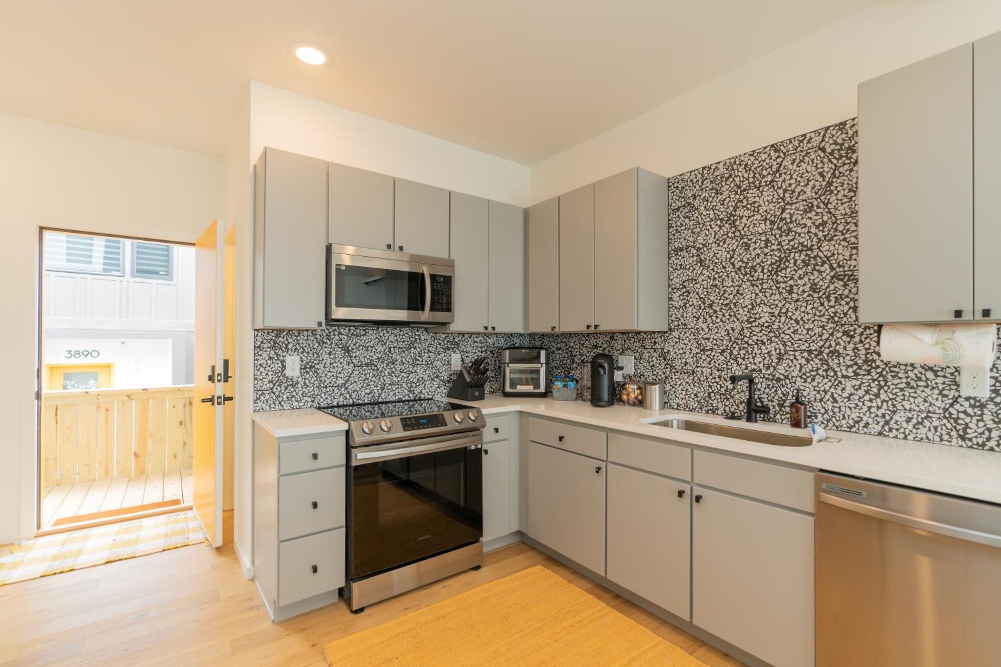 Your St Elmo Getaway For Rock & Ruby Falls, 2bd Townhome, 6 Min To Downtown Appartement *